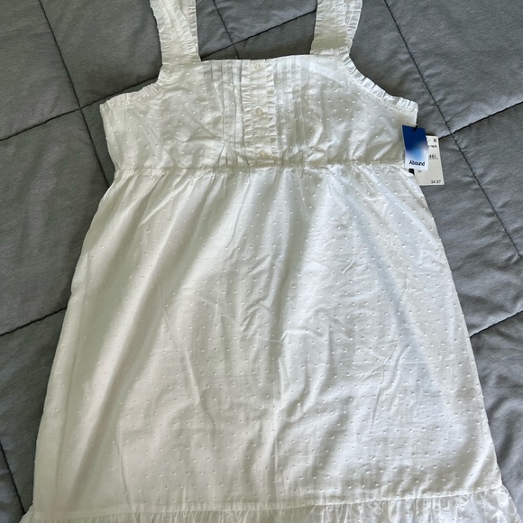 Dress - Picture 5 of 6